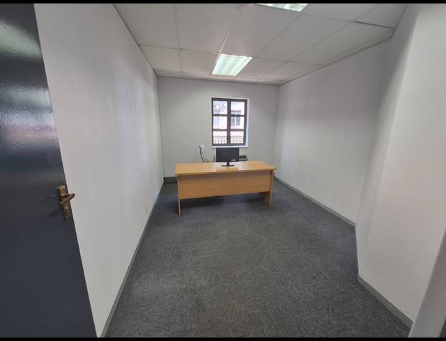 314M² OFFICE TO LET IN RIVONIA